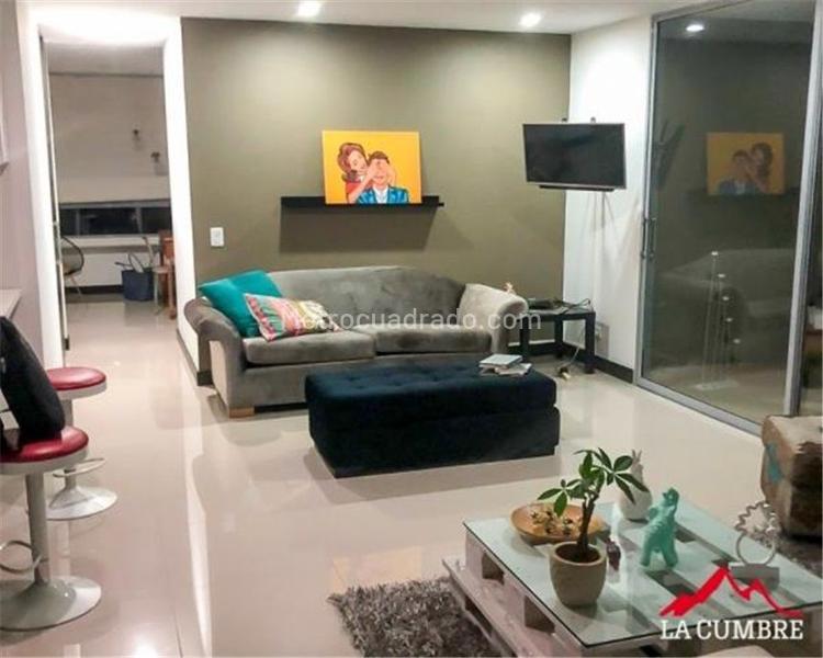 2BR Apartment with 3 Baths in El Poblado Los Balsos - 3