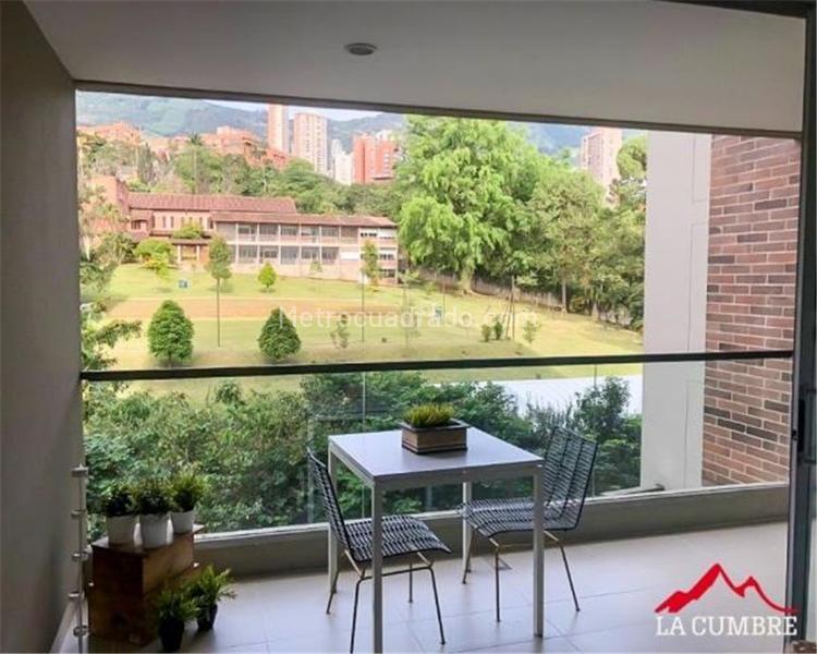 2BR Apartment with 3 Baths in El Poblado Los Balsos - 5