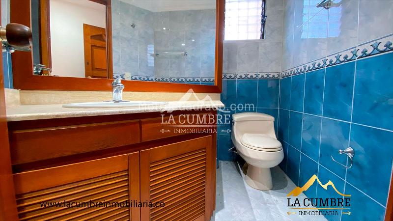 3BR Apartment with Double Parking in Los Balsos (El Poblado) - 7