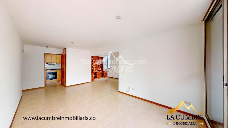 3BR Apartment with Double Covered Parking in Los Balsos, El Poblado - 2