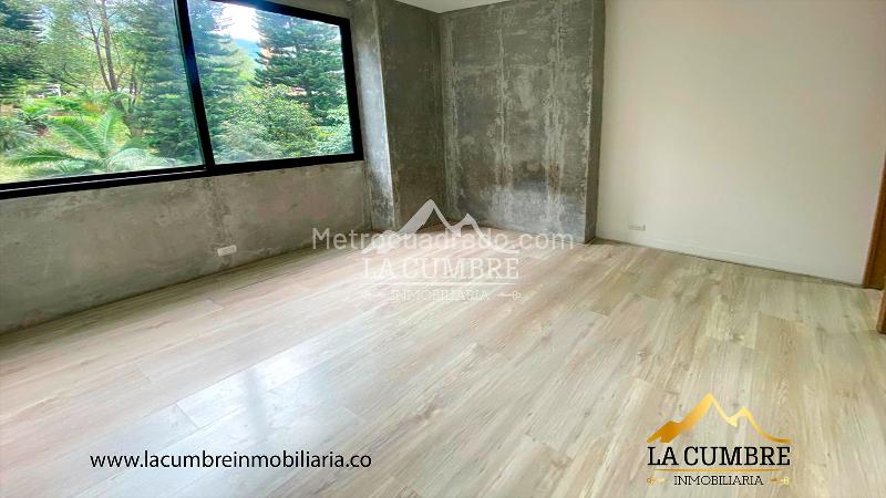 Apartamento Estiloso de 3 Alcobas en Los Balsos - 8