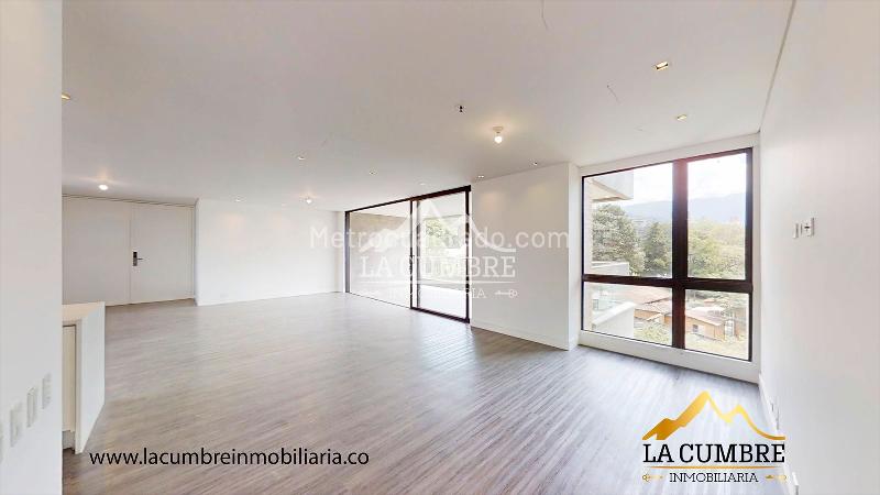 Spacious 3BR Apartment in El Poblado Los Balsos - 7