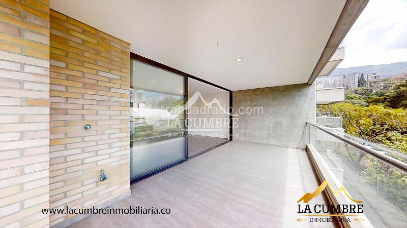 Spacious 3BR Apartment in El Poblado Los Balsos - 9