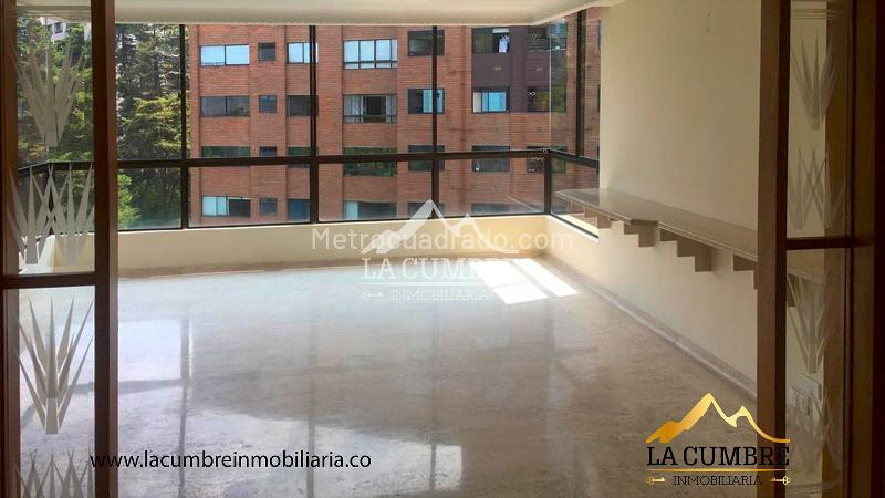 Apartamento de Lujo de 4 Alcobas con Amenidades en El Poblado - 4