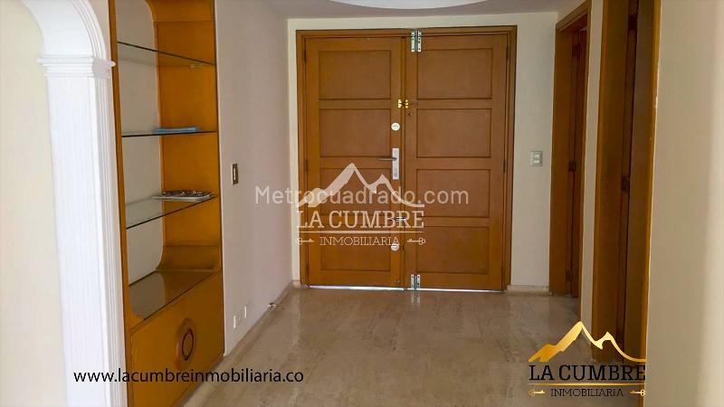 Apartamento de Lujo de 4 Alcobas con Amenidades en El Poblado - 7