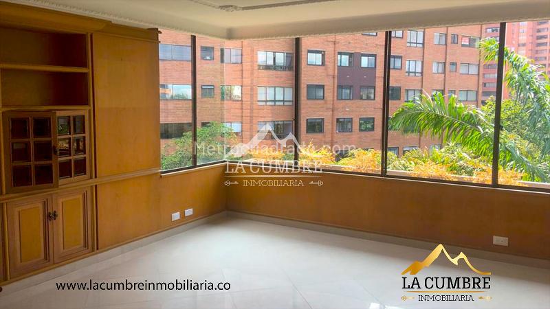 Apartamento de Lujo de 4 Alcobas con Amenidades en El Poblado - 8
