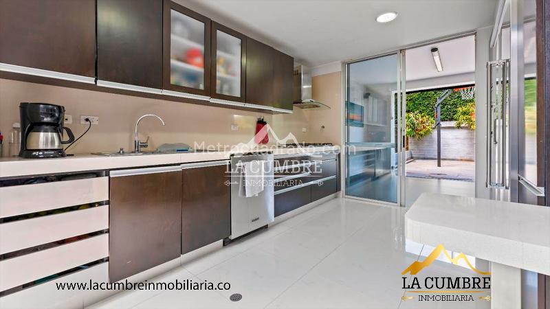Casa en Alquiler de 3 Alcobas en San Lucas, El Poblado - 9