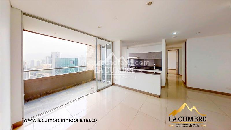 Modern 3BR Apartment with Pool in El Poblado