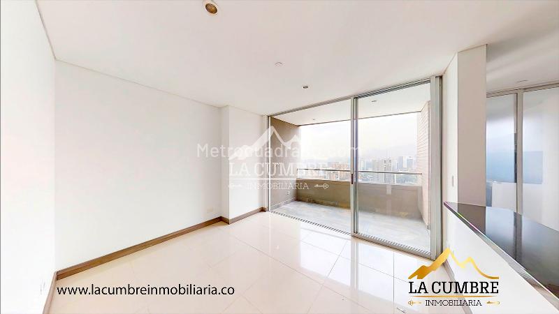 Modern 3BR Apartment with Pool in El Poblado - 3