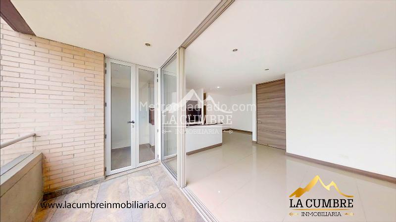 Modern 3BR Apartment with Pool in El Poblado - 4