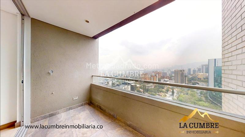 Modern 3BR Apartment with Pool in El Poblado - 5