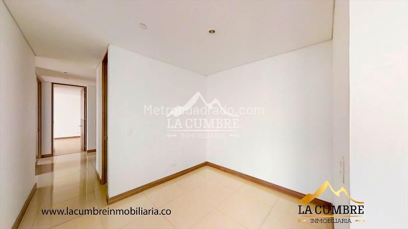 Modern 3BR Apartment with Pool in El Poblado - 7