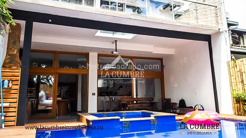 Casa Amoblada de 4 Alcobas con Piscina en El Tesoro - 2