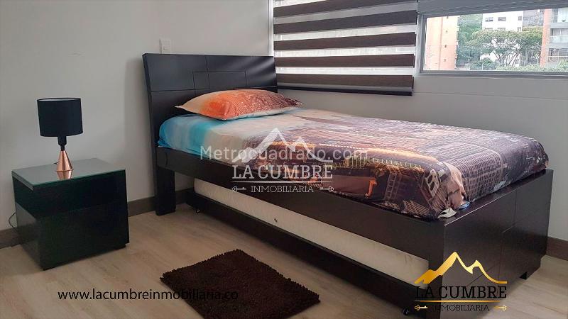 Apartamento Amoblado de 3 Alcobas con Parqueadero Doble en Santa María - 8