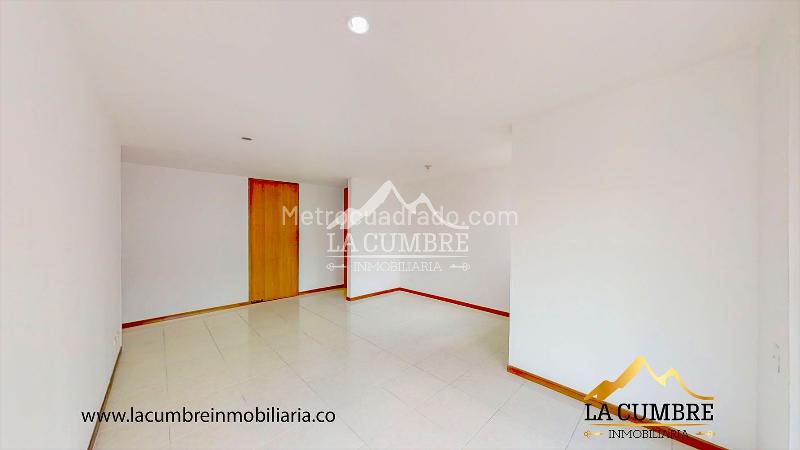 Spacious 4BR Apartment in Castropol - 3