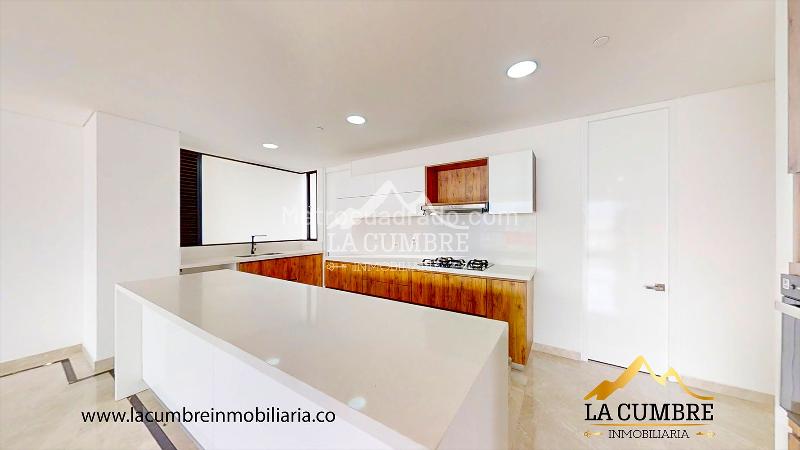 3BR Apartment with 5 Baths in El Poblado Santa María de los Ángeles - 5