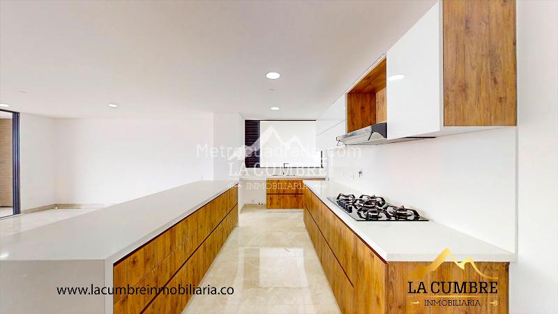 3BR Apartment with 5 Baths in El Poblado Santa María de los Ángeles - 6