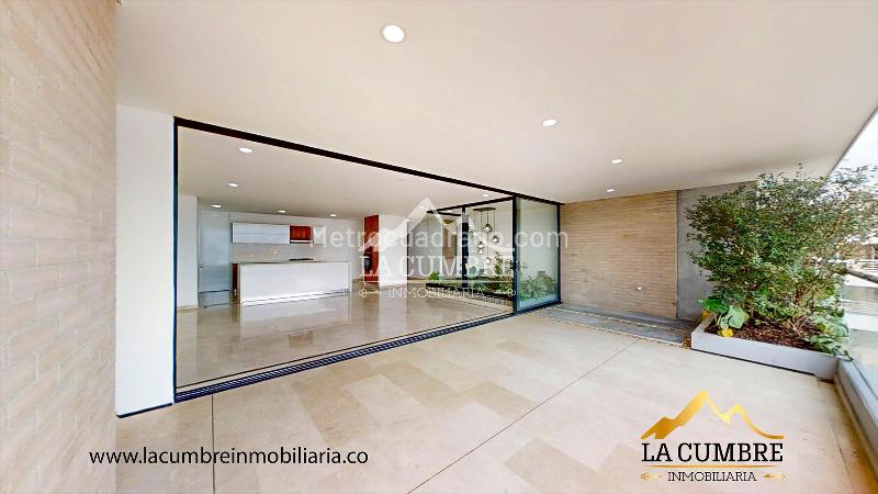 3BR Apartment with 5 Baths in El Poblado Santa María de los Ángeles - 8