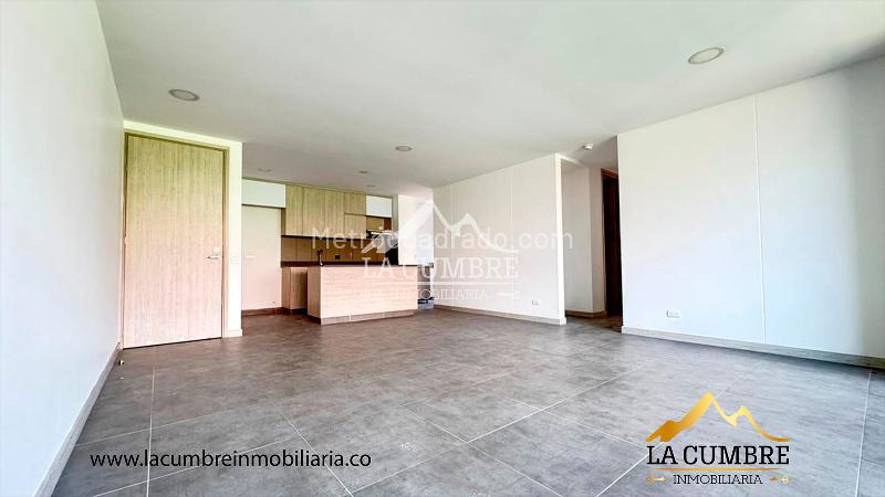 3BR Apartment in Loma del Escobero (125 m²)