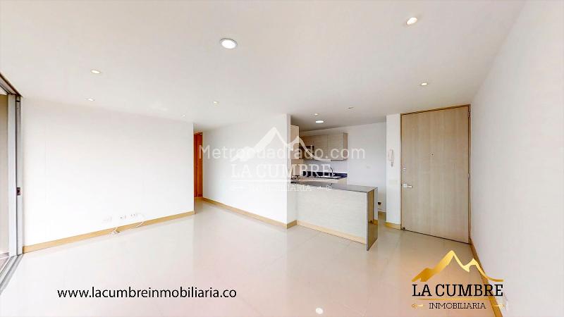 Spacious 3BR Apartment in El Poblado Los Balsos - 3