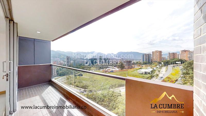 Spacious 3BR Apartment in El Poblado Los Balsos - 6
