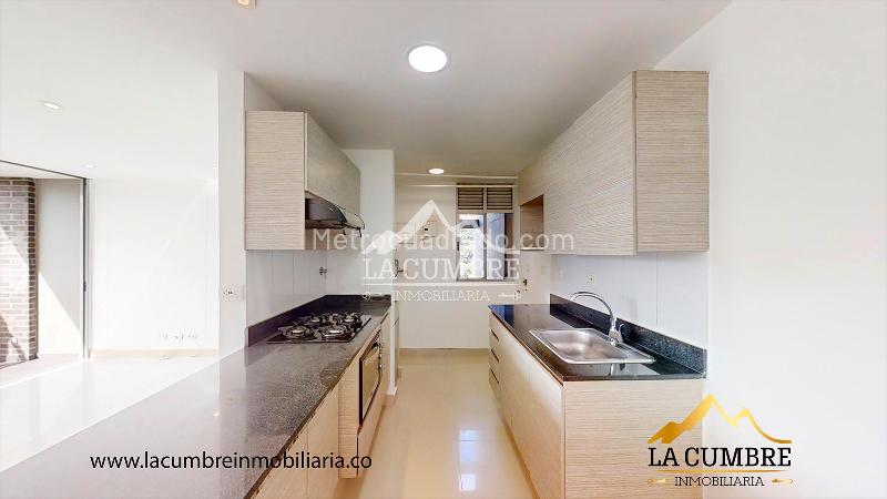 Spacious 3BR Apartment in El Poblado Los Balsos - 8