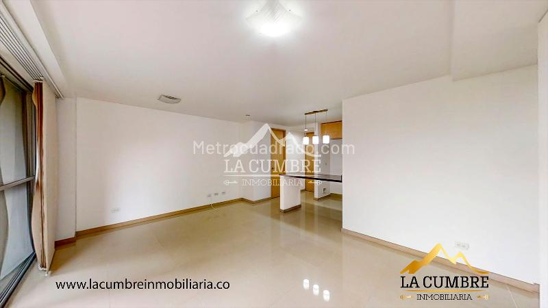 Modern 3BR Apartment with Pool in El Poblado - 2