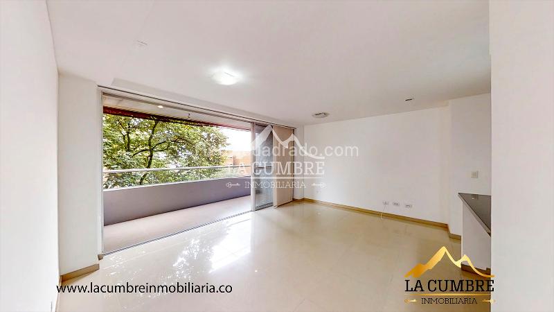 Modern 3BR Apartment with Pool in El Poblado - 3