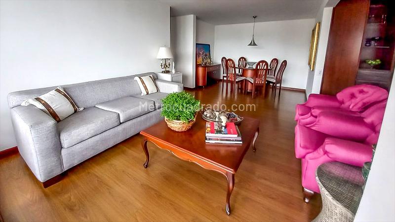 2BR Apartment with Covered Parking in El Poblado Los Balsos - 2