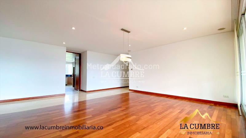 Spacious 3BR Apartment with Pool in El Poblado El Tesoro - 3