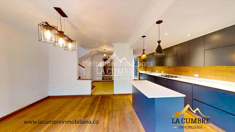 Spacious 4BR House in Los Balsos - 6