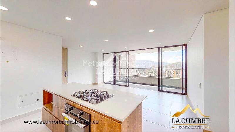 2BR Apartment with Double Covered Parking in La Calera, El Poblado - 7