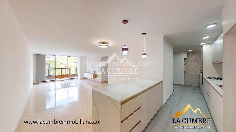 3BR Apartment with Covered Parking in Los Balsos, El Poblado - 5