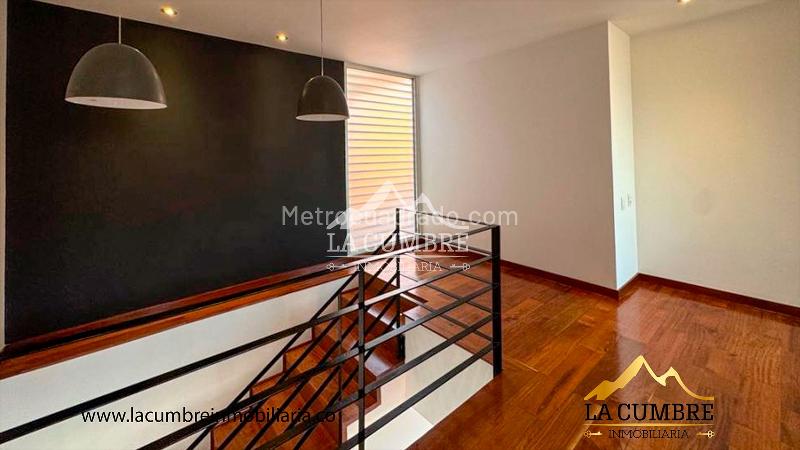 Duplex Moderno de 3 Alcobas en El Poblado San Lucas - 7
