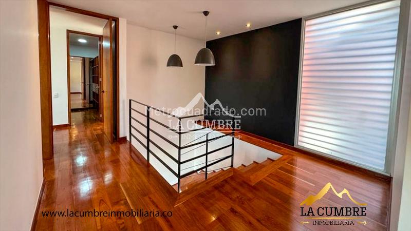 Duplex Moderno de 3 Alcobas en El Poblado San Lucas - 8