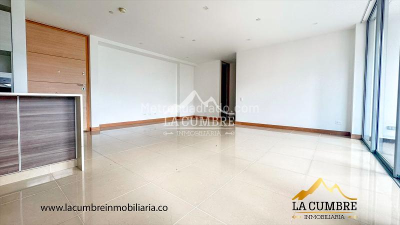 Spacious 3BR Apartment in Santa María de los Ángeles - 2