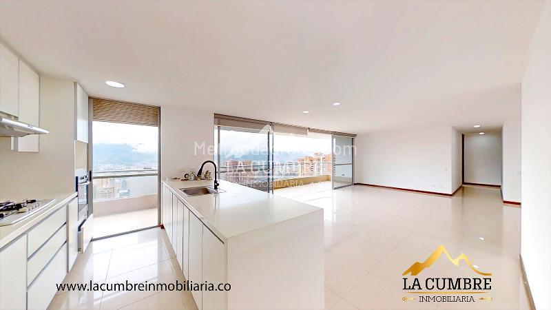 Apartamento Moderno de 3 Alcobas en La Calera, El Poblado - 4