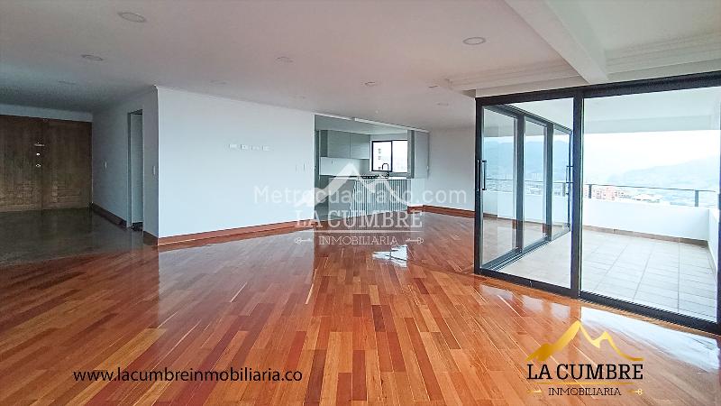 Apartamento de 3 Alcobas en El Poblado, El Campestre - 2