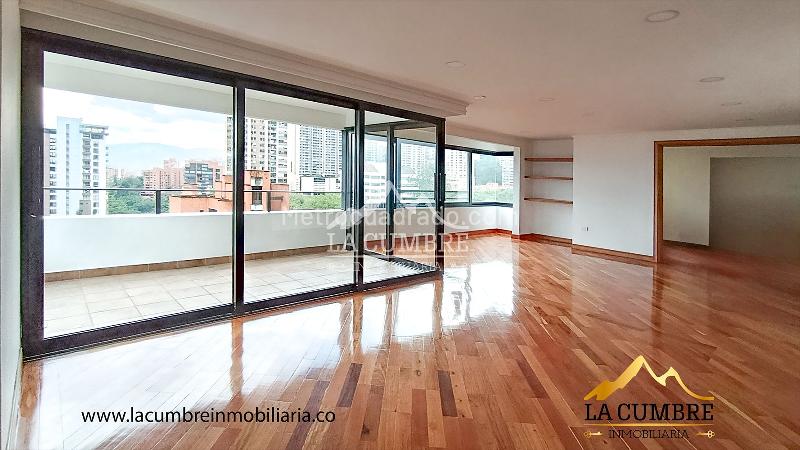 Apartamento de 3 Alcobas en El Poblado, El Campestre - 3