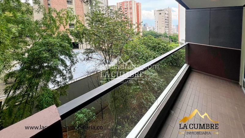 Spacious 3BR Apartment with Pool in El Poblado - 6
