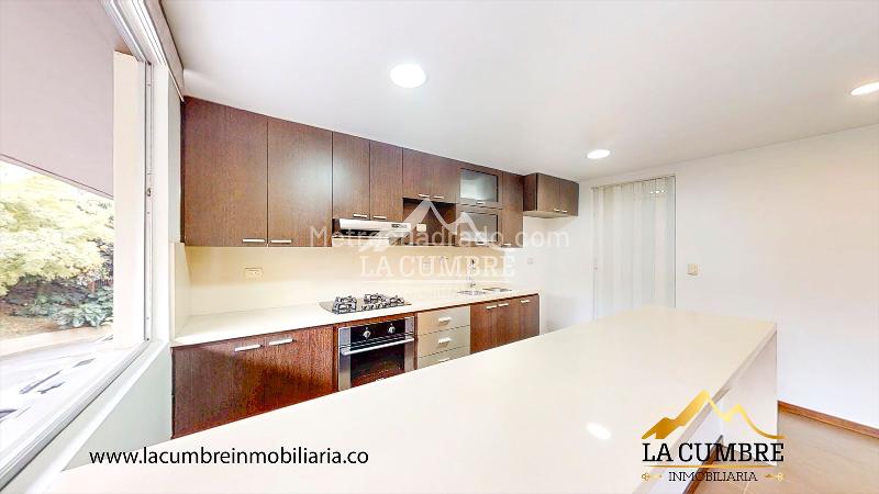 1BR Apartment for Rent in Los Balsos (El Poblado) with Covered Parking - 4