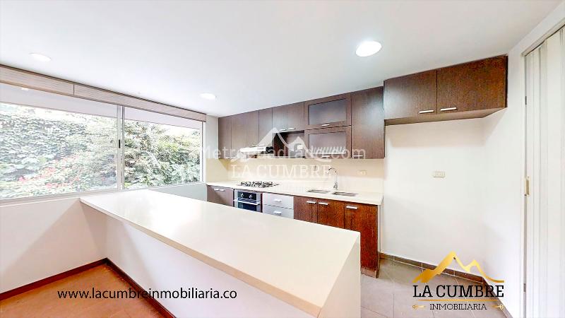 1BR Apartment for Rent in Los Balsos (El Poblado) with Covered Parking - 7