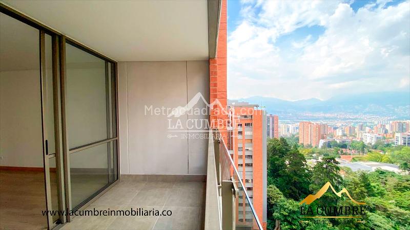 Apartamento de 2 Alcobas con Doble Parqueadero Cubierto en Los Balsos - 4