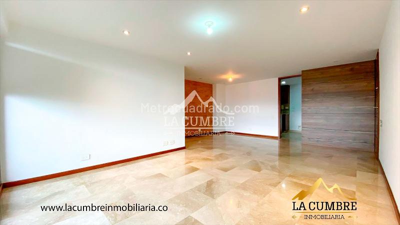 Apartamento en Arriendo de 3 Alcobas en Los Balsos, El Poblado - 2