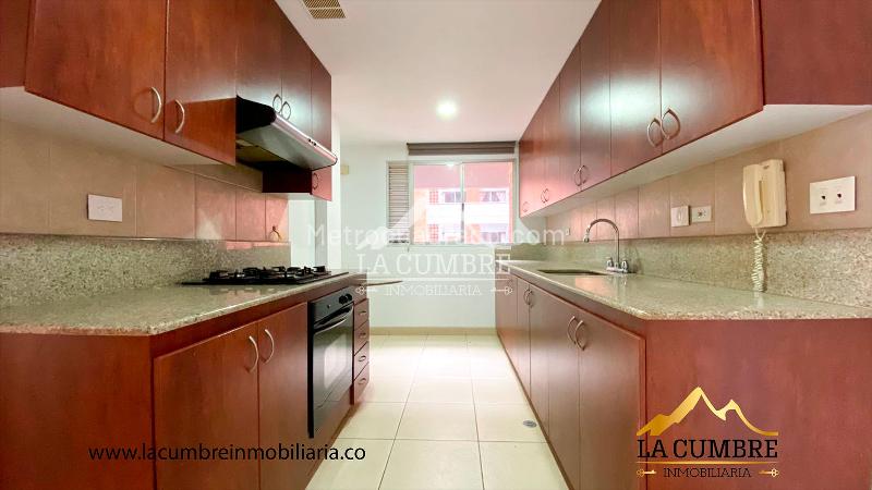 Apartamento en Arriendo de 3 Alcobas en Los Balsos, El Poblado - 4
