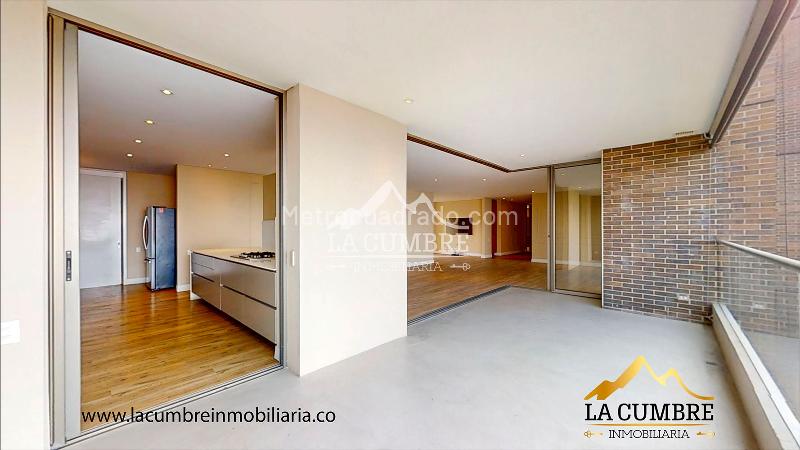 Apartamento de Lujo de 3 Alcobas con Gimnasio en El Poblado - 8