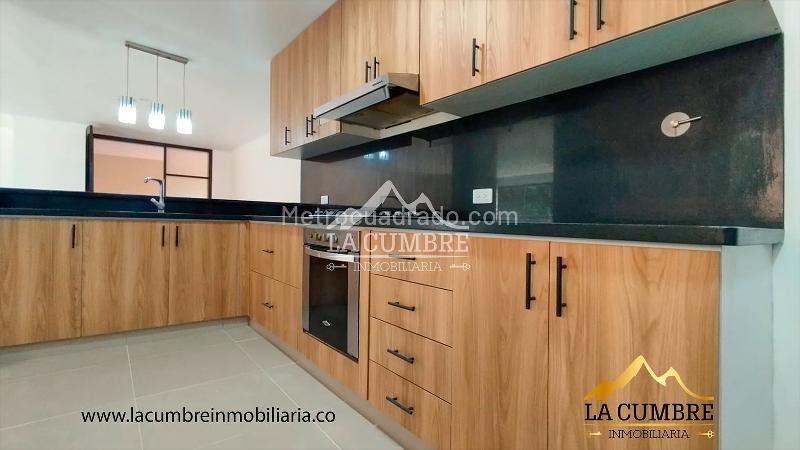 Modern 3BR Apartment in Transversal Inferior - 3