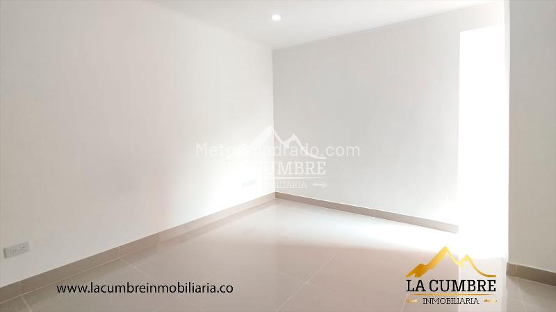 Modern 3BR Apartment in Transversal Inferior - 9