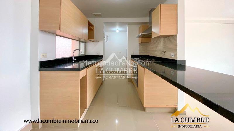 Spacious 3BR Apartment with Gym in Santa Maria de Los Angeles - 3