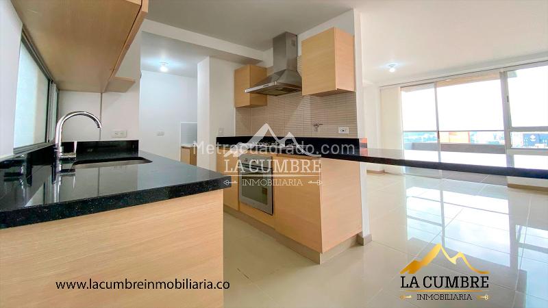Spacious 3BR Apartment with Gym in Santa Maria de Los Angeles - 4